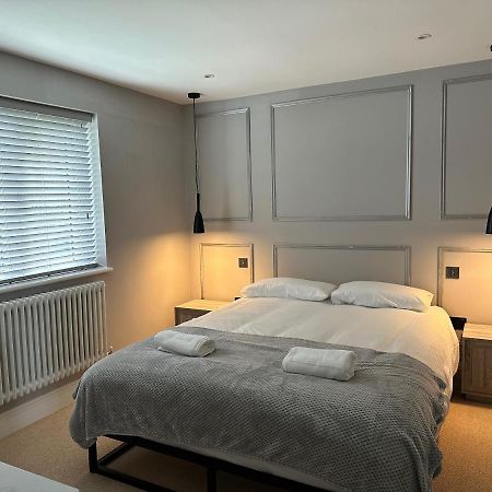 A Luxury 2 Bedroom Apartment 巴尔内特 外观 照片