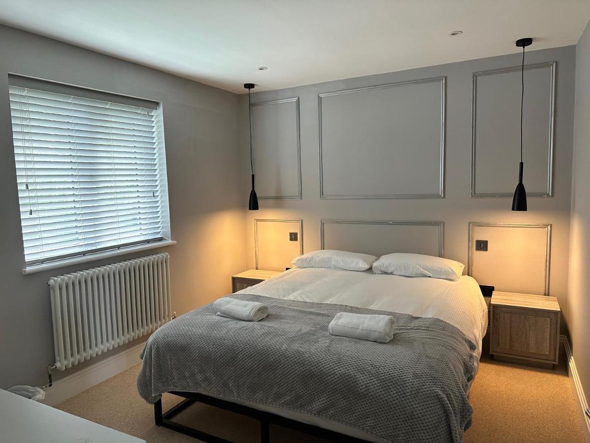 A Luxury 2 Bedroom Apartment 巴尔内特 外观 照片