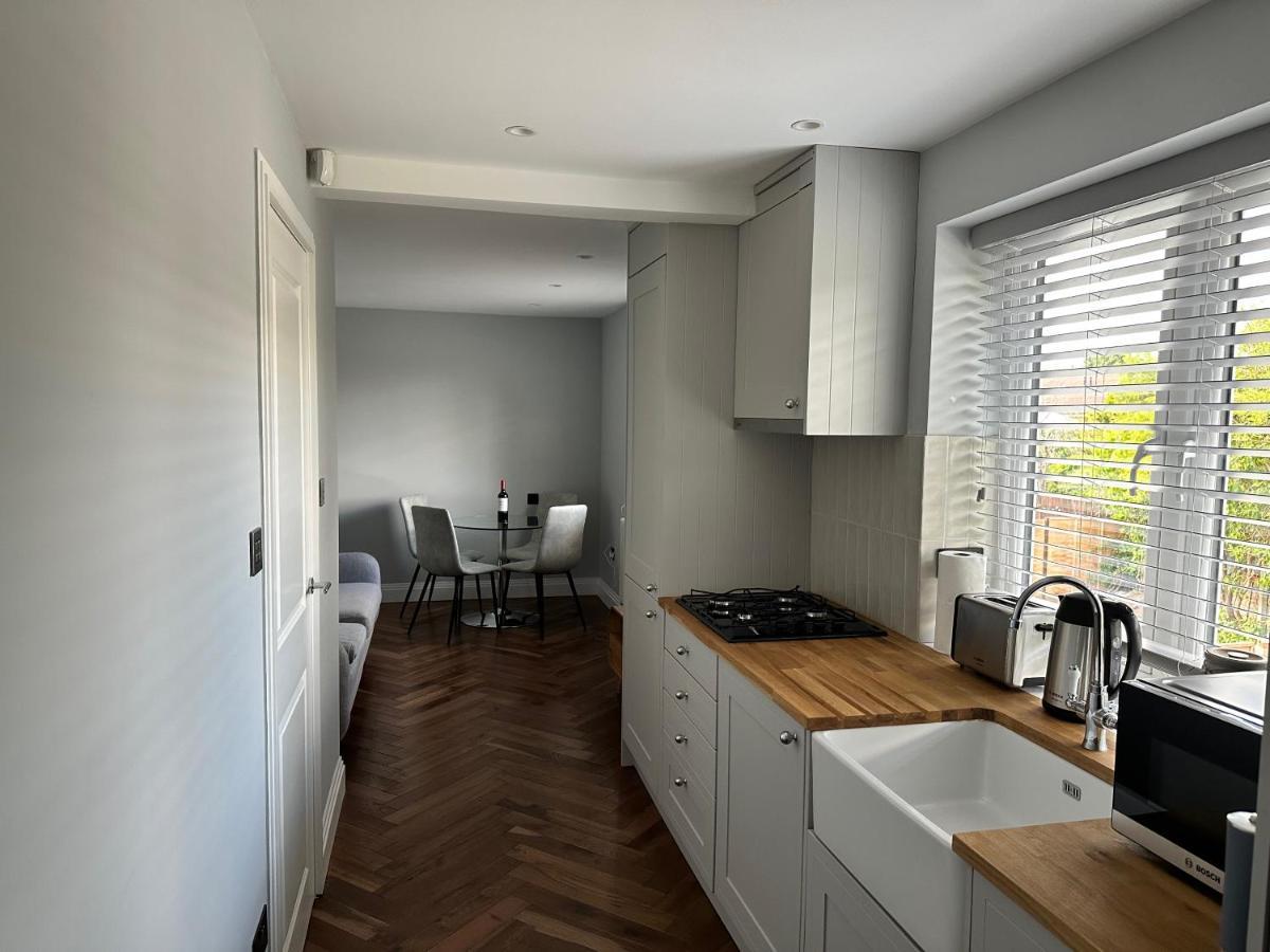 A Luxury 2 Bedroom Apartment 巴尔内特 外观 照片